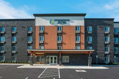 Photo 2 - Woodspring Suites Detroit Sterling Heights