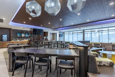Photo 3 - SpringHill Suites by Marriott Detroit Sterling Heights