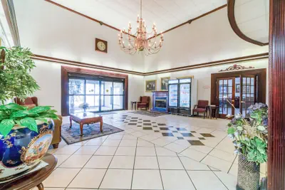 Photo 4 - Ark Suites By OYO Jonesboro I-555