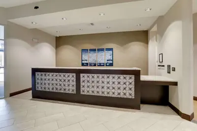 Photo 2 - Drury Plaza Hotel Tallahassee