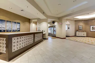 Photo 3 - Drury Plaza Hotel Tallahassee