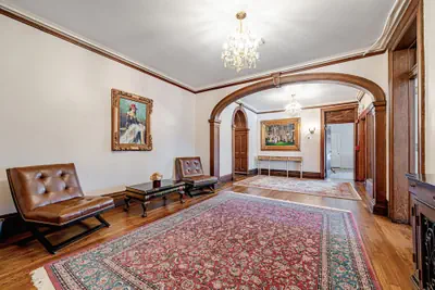 Photo 2 - THE GRANDEUR ESTATE