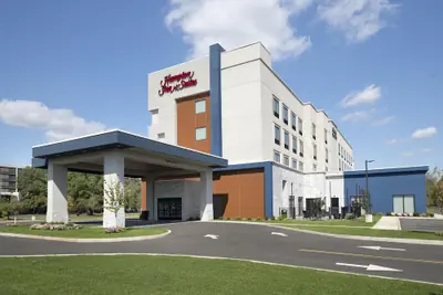 Photo 2 - Hampton Inn & Suites Somerset