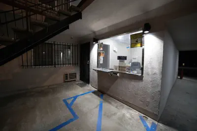 Photo 3 - Artesia Motor Inn