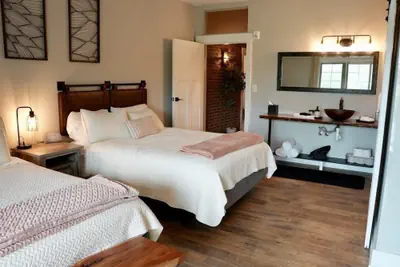 Photo 4 - Tall Oaks Resort