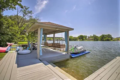 Photo 2 - Waterfront Lake Home w/ Deck - New Renovations!