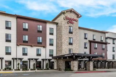Photo 2 - Hampton Inn Concord