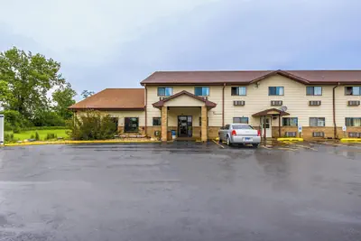 Photo 2 - Super Rest Inn