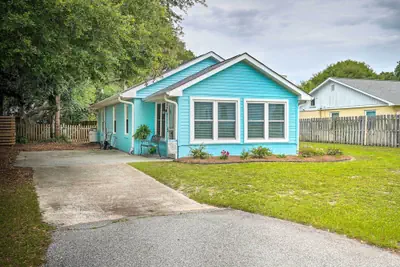 Photo 4 - Beachy Isle of Palms Home: 1 Block to Coast!