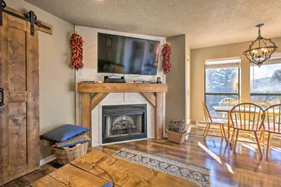 Photo 4 - Modern Mountain Retreat: Ski, Golf, Hike, Mtn Bike