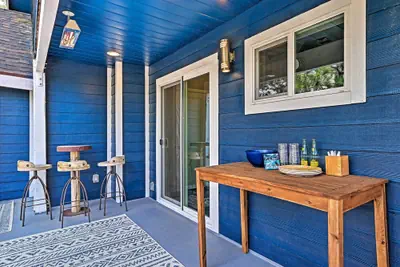 Photo 3 - Luxe Lake Arrowhead Farmhouse w/ Deck + Patio
