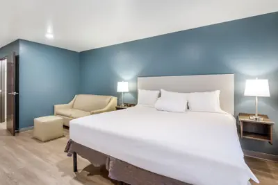 Photo 4 - WoodSpring Suites Libertyville - Chicago