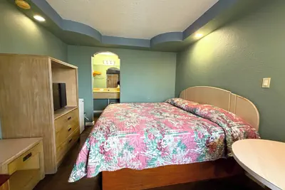 Photo 5 - Budget Inn By Oyo Corpus Christi Beach
