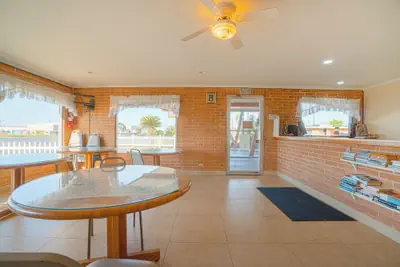 Photo 3 - Vali Ho Motel By OYO Weslaco Mercedes