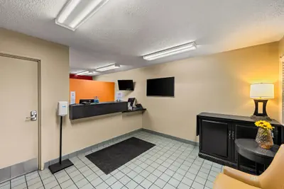 Photo 3 - Suburban Studios Winston-Salem near Hanes Mall
