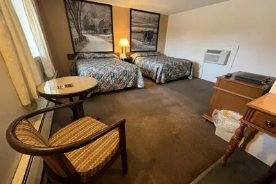 Photo 4 - Mansfield Inn