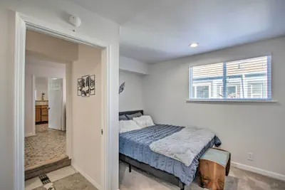 Photo 3 - Convenient Burien Getaway: 12 Mi to Dtwn Sea!