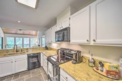 Photo 3 - Scenic Sapphire Condo w/ Deck + Gas Grill!
