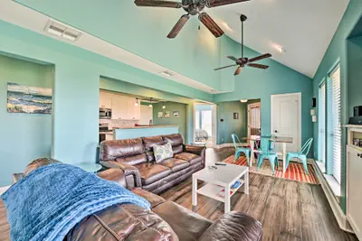 Photo 3 - Matagorda Townhome W/deck, Views, Pool Access