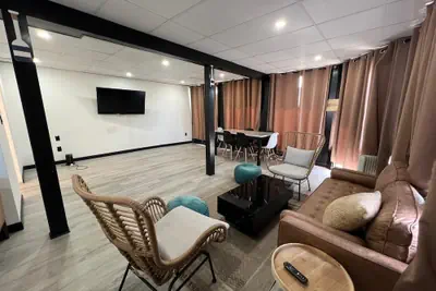 Photo 4 - Harborside Suites