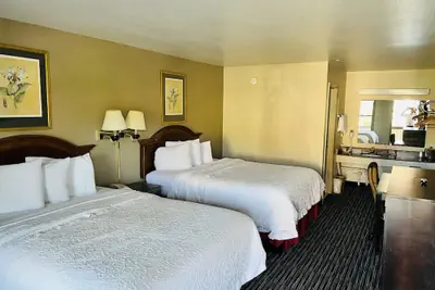 Photo 3 - Alpine Valley Inn