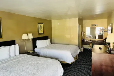Photo 5 - Alpine Valley Inn