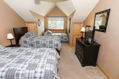 Photo 2 - Seven Springs 2 BR Premium Condo, Walk to Slopes by RedAwnin