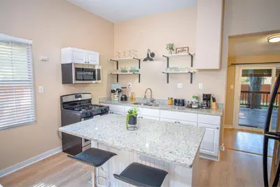 Photo 5 - 3 BR 1 BA Remodeled Home Near Downtown