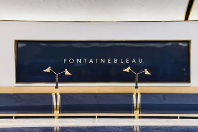 Photo 3 - Fontainebleau Las Vegas, MICHELIN Key Award Hotel