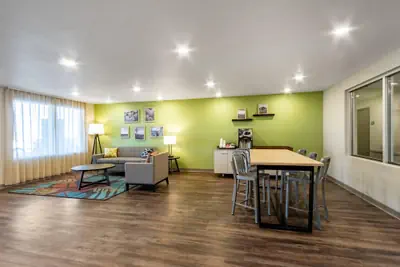 Photo 5 - Woodspring Suites Tolleson - Phoenix West