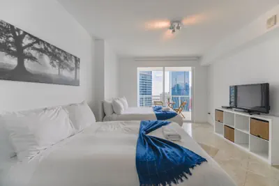 Photo 4 - The Club at Brickell Bay