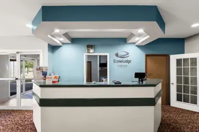 Photo 4 - Econo Lodge Inn & Suites Mesquite - Dallas East