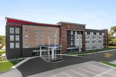 Photo 2 - Hawthorn Extended Stay by Wyndham Mount Laurel / Moorestown