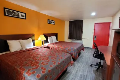 Photo 5 - La Vista Motel