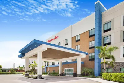 Photo 2 - Hampton Inn Fort Myers Downtown
