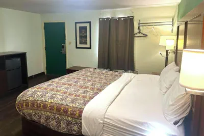 Photo 4 - Hillcrest Motel By OYO Aurora IN Near Lawrenceburg