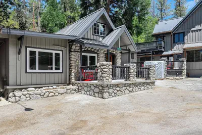 Photo 2 - The Grand Idyllwild Lodge