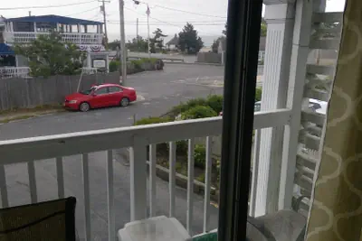 Photo 5 - Village Green Motel