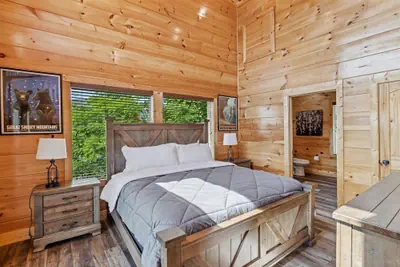 Photo 3 - Grizzlies Den 4 Bedroom Cabin by RedAwning