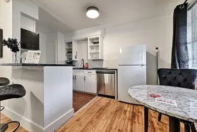 Photo 2 - CityPlace bnb