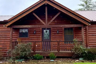 Photo 2 - Golden Bear - 5 Bedrooms, 3 Baths, Sleeps 10 5 Home by Redawning