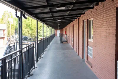 Photo 3 - Banfield Studios By OYO Portland OR