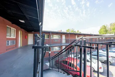 Photo 4 - Banfield Studios By OYO Portland OR