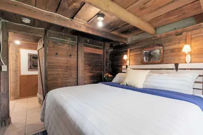 Photo 5 - Gorgeous Barn Cabin 10min From Main St!