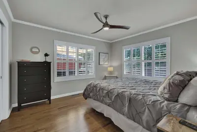 Photo 5 - Luxury Mid Century Charmer Near Historic Main St