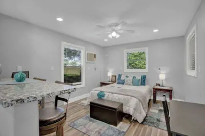 Photo 2 - Grey Haus Casita-peaceful Hill Country Views!