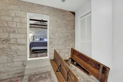 Photo 4 - New! Luxurious Home With Wine Cellar & Firepit!