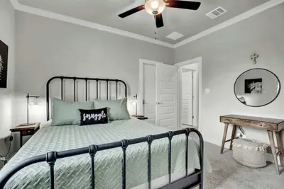 Photo 3 - Stunning Luxury Home on Lake Lbj!