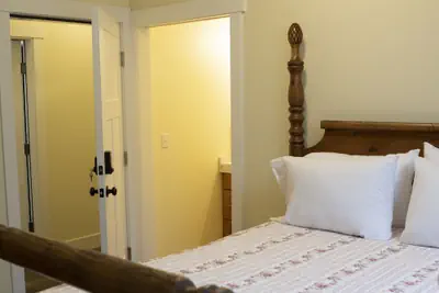 Photo 4 - Iron Horse Inn Bed & Breakfast