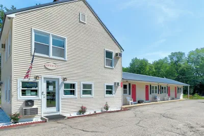 Photo 3 - The Villager Motel